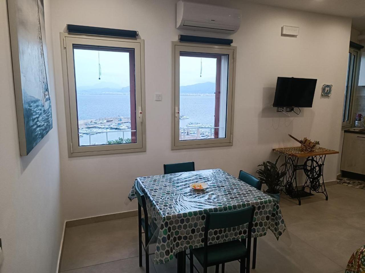 Rineddahouse Arenella - Vista Mare Panoramica A Palermo Con Parcheggio Privato 아파트 외부 사진