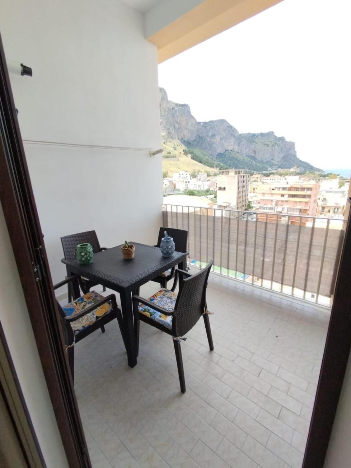 Rineddahouse Arenella - Vista Mare Panoramica A Palermo Con Parcheggio Privato 아파트 외부 사진